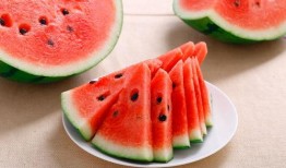 网红陈妮妮吃瓜图片视频,网红美食新风尚