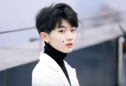 马嘉祺恋情爆料最新消息,神秘女友身份引热议，细节揭秘！