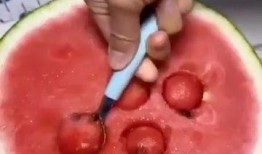 八里沟冰凉一下免费吃瓜,冰凉一夏，免费瓜果盛宴等你来享